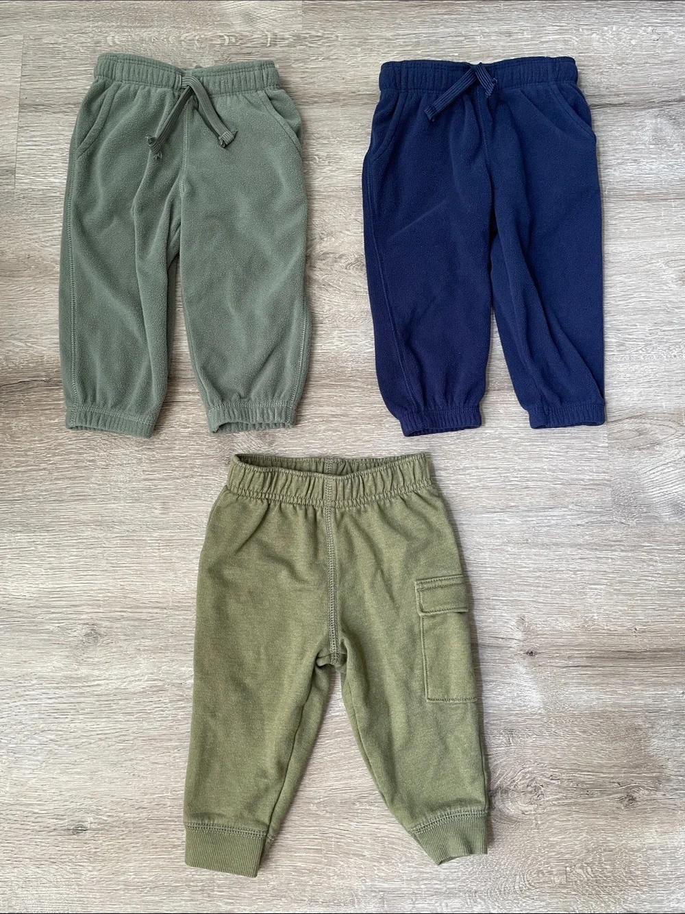 Carter’s bottoms bundle size 12 months